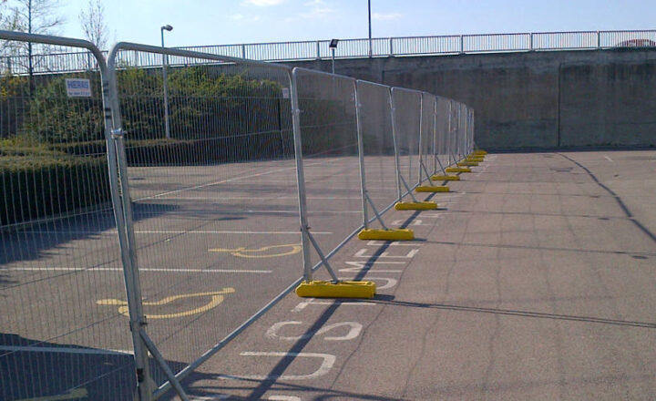 Temporary heras fencing