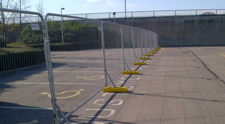 Temporary heras fencing